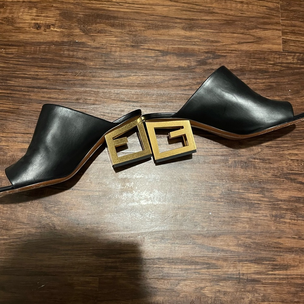 Givenchy Slides leather
